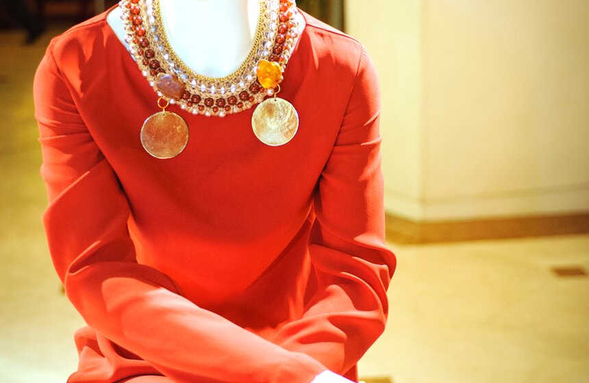 В Петровском пассаже открылась выставка бижутерии 9 фото