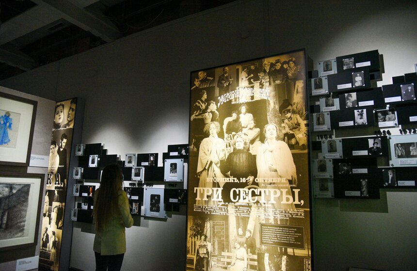 Бахрушинский музей открыл выставку "Власть Сада" к юбилею Чехова 9 фото
