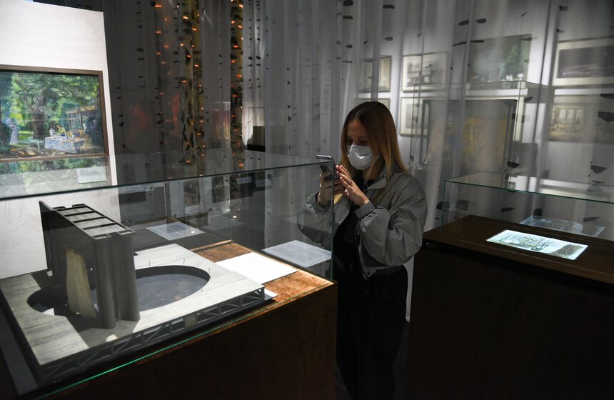 Бахрушинский музей открыл выставку "Власть Сада" к юбилею Чехова 13 фото