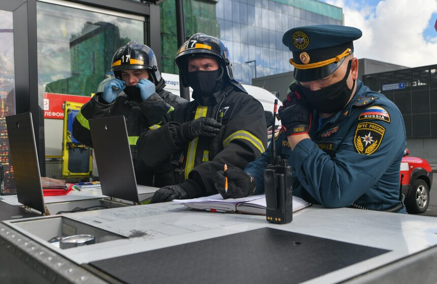 Испытание системы пожаротушения прошло в Москве 6 фото