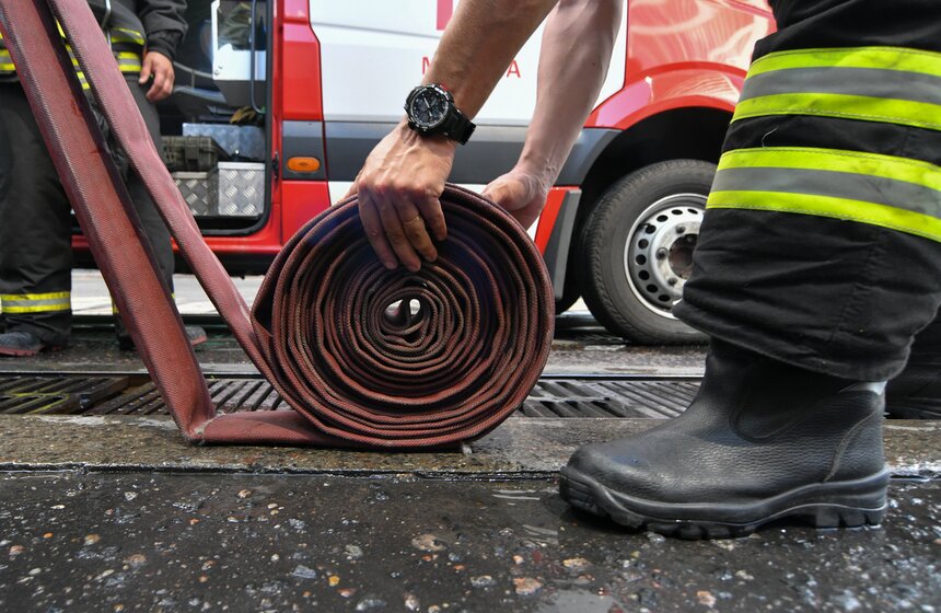 Испытание системы пожаротушения прошло в Москве 22 фото