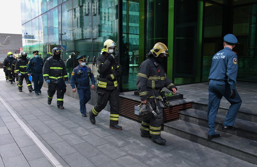 Испытание системы пожаротушения прошло в Москве 8 фото
