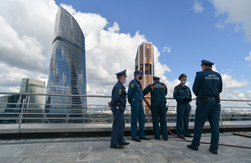 Испытание системы пожаротушения прошло в Москве 11 фото