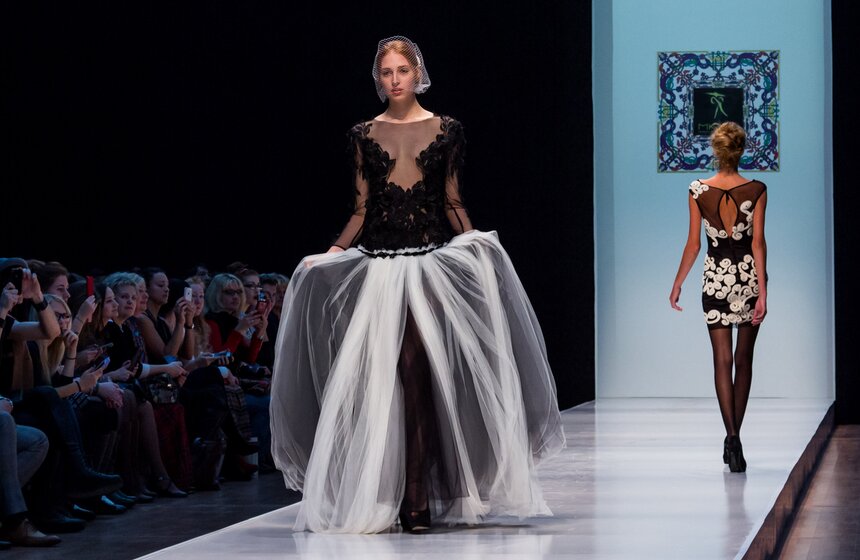 Фестиваль моды Вячеслава Зайцева прошел в "АФИМОЛЛ Сити" 10 фото