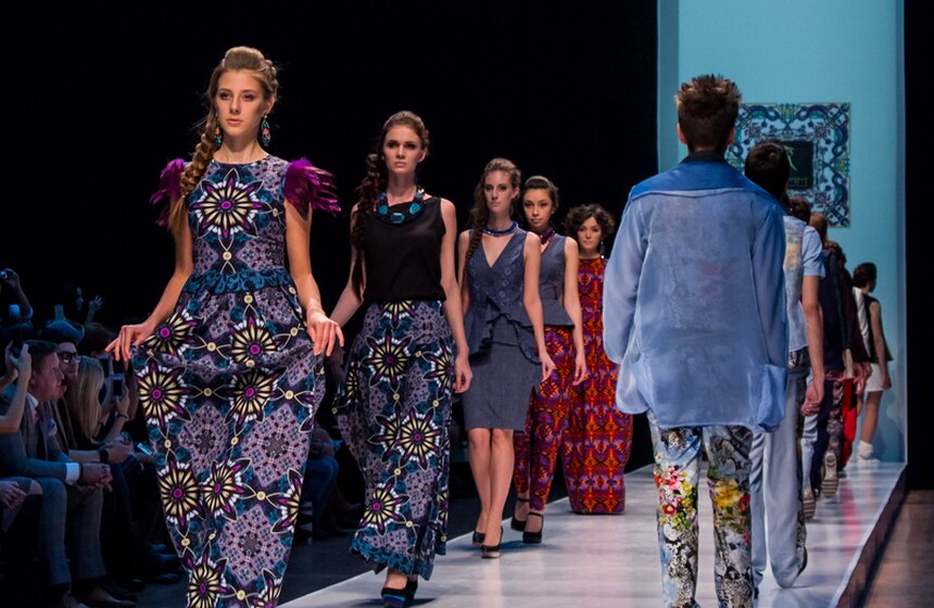 Фестиваль моды Вячеслава Зайцева прошел в "АФИМОЛЛ Сити" 15 фото