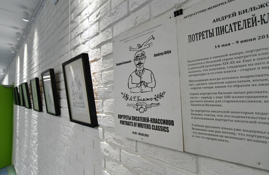 Фасад здания школы на Большой Академической украсит пианино ко Дню знаний 2 фото