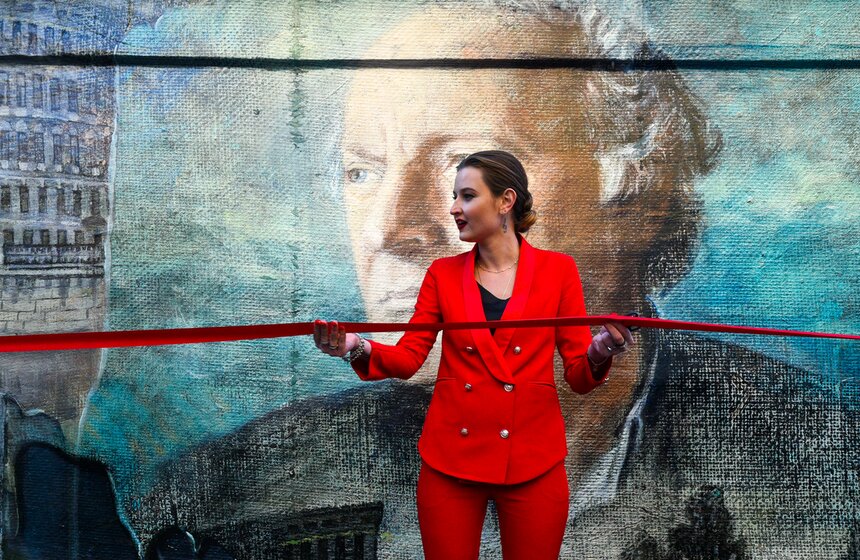 Фреска с портретом Бродского появилась в "Аптекарском огороде" 22 фото