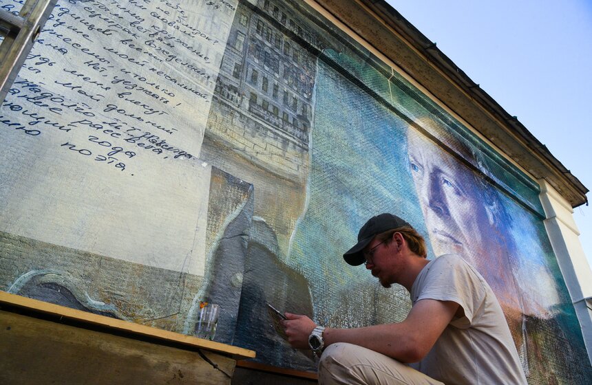 Фреска с портретом Бродского появилась в "Аптекарском огороде" 6 фото