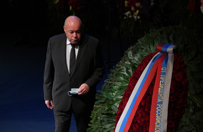 Церемония прощания с актером Николаем Губенко прошла в Москве 13 фото