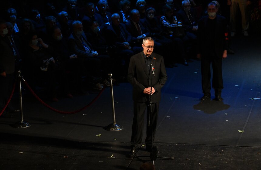 Церемония прощания с актером Николаем Губенко прошла в Москве 15 фото