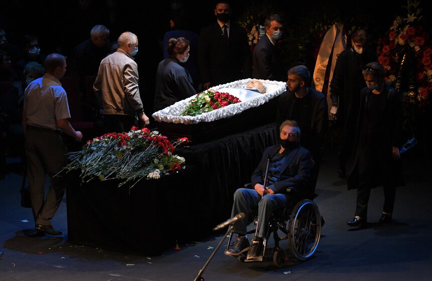 Церемония прощания с актером Николаем Губенко прошла в Москве 10 фото