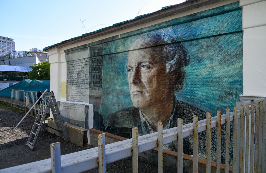 Фреска с портретом Бродского появилась в "Аптекарском огороде" 4 фото