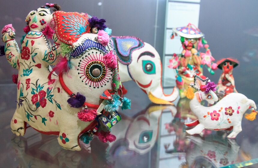 Уникальные китайские игрушки привезли в "Новый Манеж" 12 фото