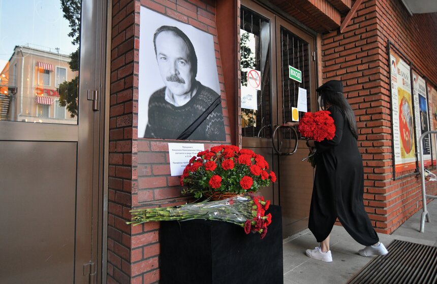 Церемония прощания с актером Николаем Губенко прошла в Москве 3 фото