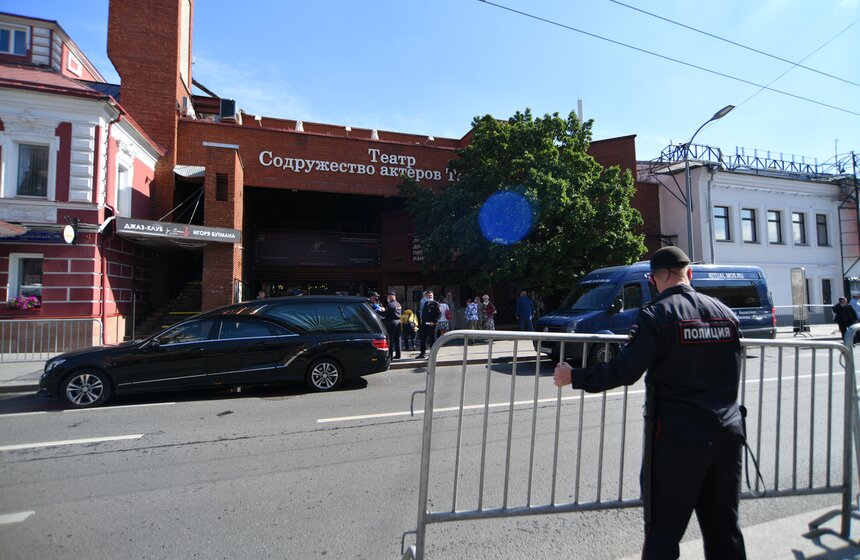 Церемония прощания с актером Николаем Губенко прошла в Москве 1 фото