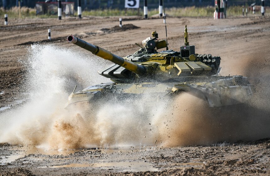 "Танковый биатлон" проходит на полигоне Алабино 20 фото