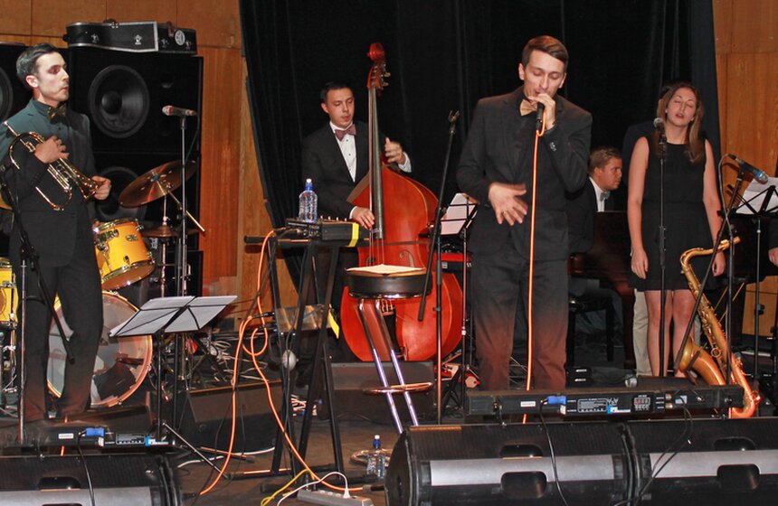 Презентация альбома Ассаи "Все хиты: Jazz version" в Москве 1 фото