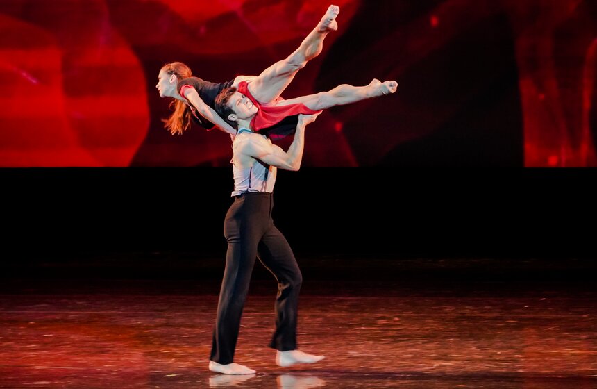 Праздничный концерт "Christmas балет-гала" прошел на сцене Кремлевского дворца 24 фото