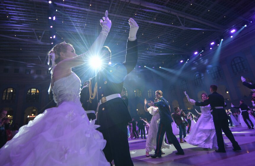 Благотворительный кадетский бал прошел в Москве 17 фото