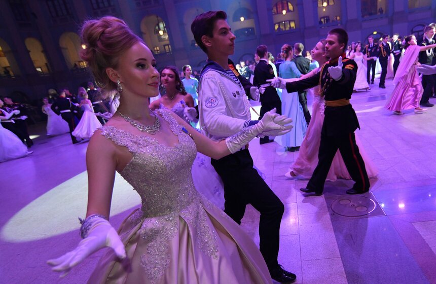 Благотворительный кадетский бал прошел в Москве 19 фото