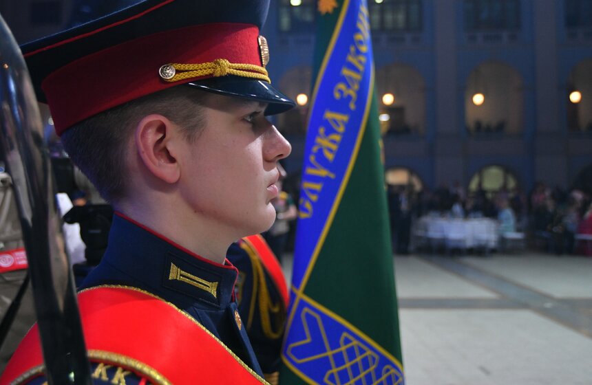 Благотворительный кадетский бал прошел в Москве 11 фото