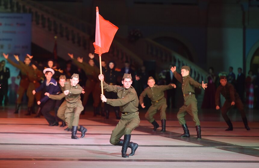 Благотворительный кадетский бал прошел в Москве 1 фото