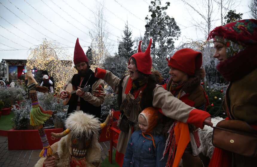 В Москве стартовал зимний фестиваль "Путешествие в Рождество" 5 фото