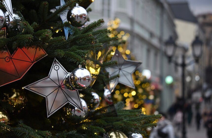 В Москве стартовал зимний фестиваль "Путешествие в Рождество" 2 фото