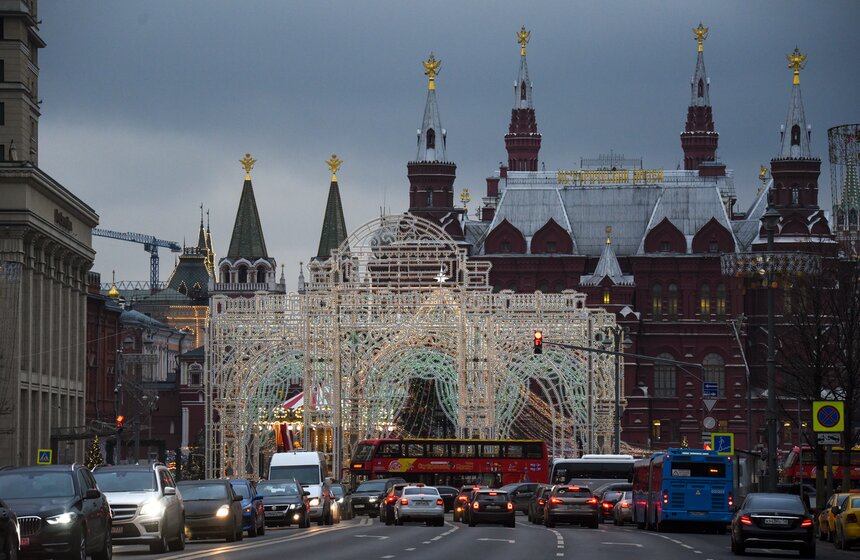 В Москве стартовал зимний фестиваль "Путешествие в Рождество" 9 фото