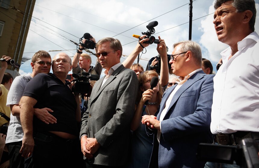 У Белого дома прошел митинг в память об августовском путче 6 фото