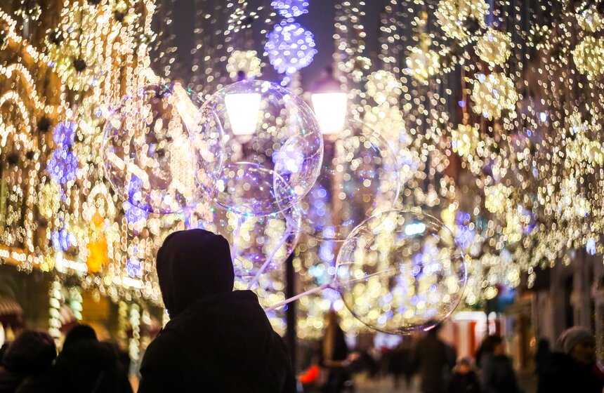 Новогоднее настроение на улицах столицы 20 фото