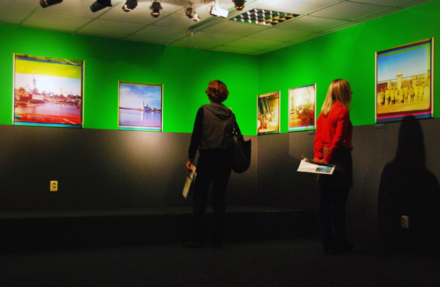 В музее Москвы проходит выставка "Прошлое - другая страна" 11 фото