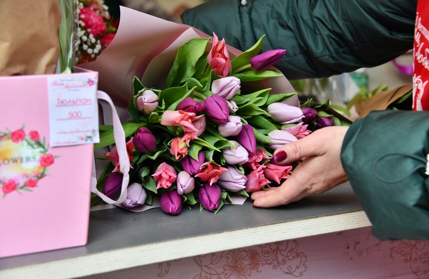 Подарки найдутся и для взрослых, и для детей