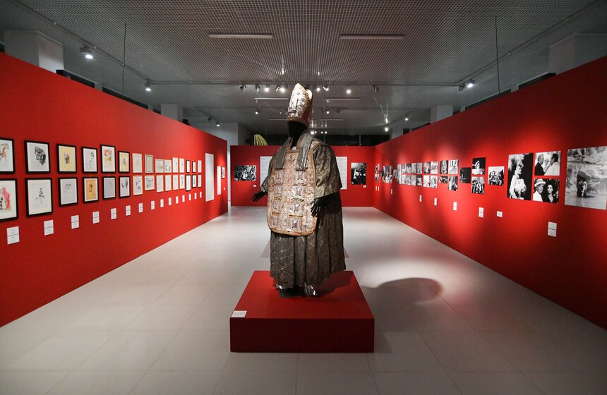 В Музее кино на ВДНХ открылась выставка "Федерико Феллини: 100" 19 фото