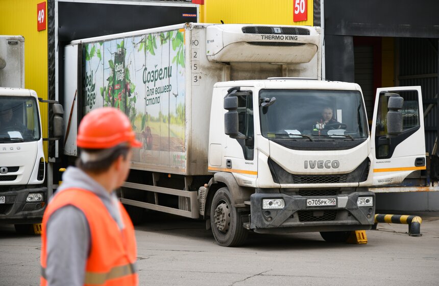 Работа распределительного центра торговой продуктовой сети 18 фото