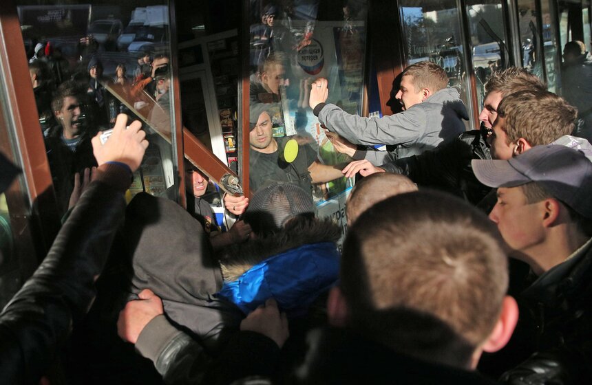 Тысячи человек приняли участие в массовой акции в Бирюлево 2 фото