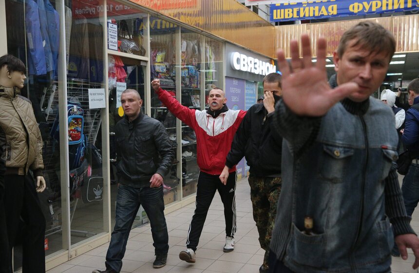 Тысячи человек приняли участие в массовой акции в Бирюлево 4 фото