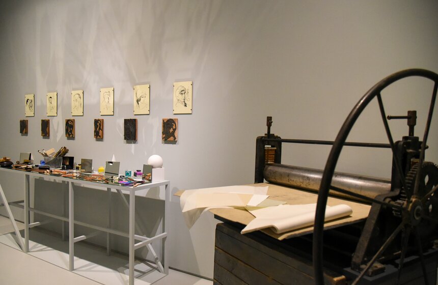 В Музее русского импрессионизма открылась выставка "Юрий Анненков. Революция за дверью" 17 фото