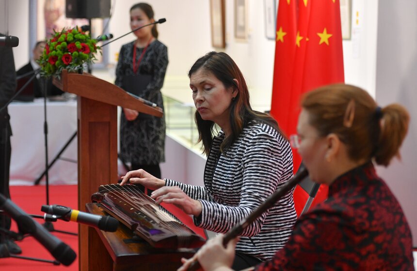 Музей русских гуслей и китайского гуциня открылся в "Сокольниках" 3 фото