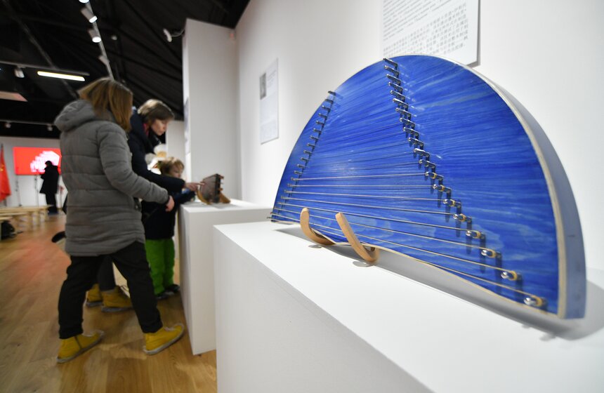 Музей русских гуслей и китайского гуциня открылся в "Сокольниках" 6 фото