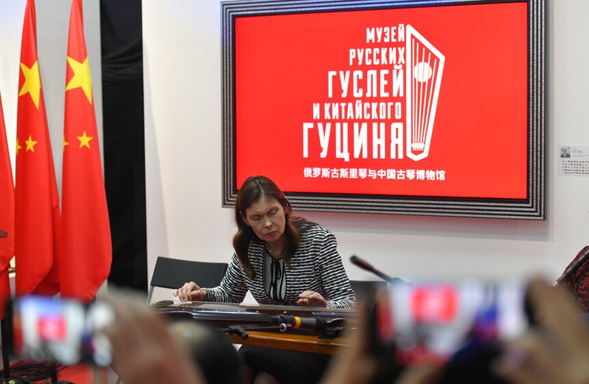 Музей русских гуслей и китайского гуциня открылся в "Сокольниках" 20 фото