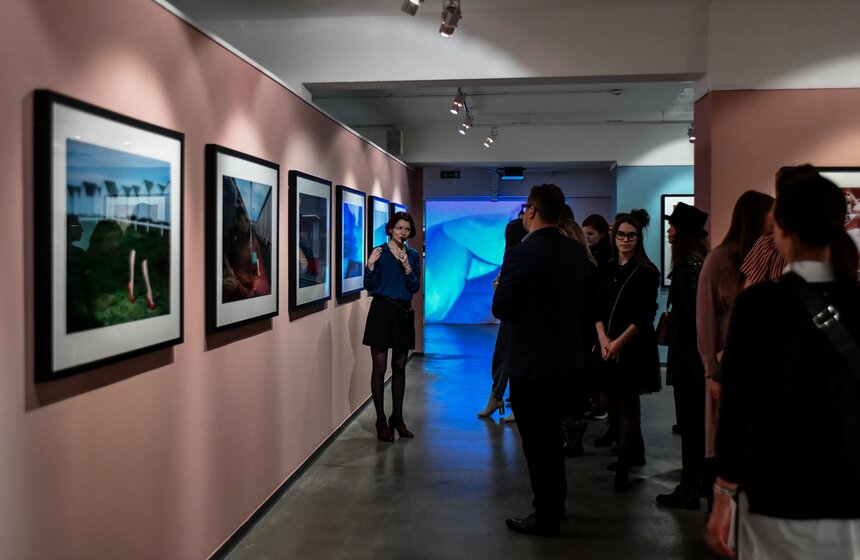 Выставка французского фотографа Ги Бурдена открылась в Центре братьев Люмьер 3 фото