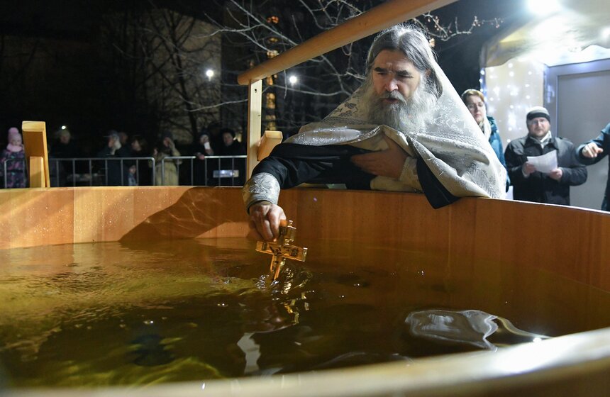 Православные отмечают его в ночь с 18 на 19 января