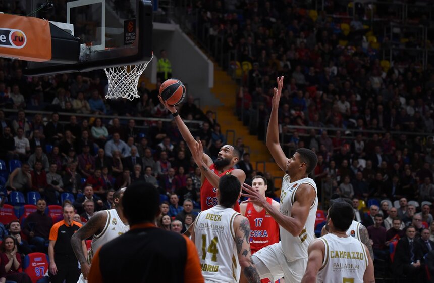 14 января московский ЦСКА в матче регулярного чемпионата баскетбольной Евролиги обыграл мадридский "Реал". Встреча, прошедшая в столице, закончилась со счетом 60:55. Таким образом, ЦСКА прервал победную серию "Реала" из 13 матчей.