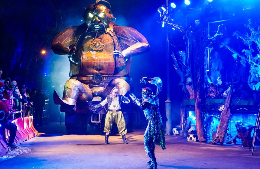 Она может выражать эмоции, дышать и извергать языки пламени