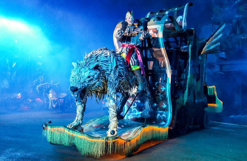 Технические объекты являются равноправными персонажами сказки