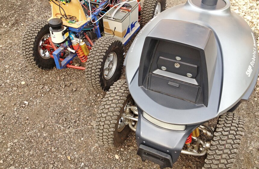 Робот "Трал Патруль" будет следить за порядком в "Сокольниках" 13 фото