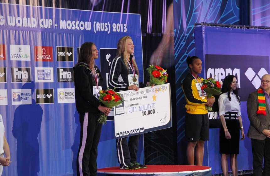 В "Олимпийском" прошел этап Кубка мира FINA по плаванию 17 фото