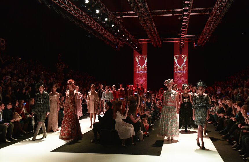 Впервые на Mercedes-Benz Fashion Week Russia покажут коллекции бренды ARUT MSCW, MERÈ, NASTYA NEKRASOVA, Mursak, выпускники REBEL SCHOOL и другие