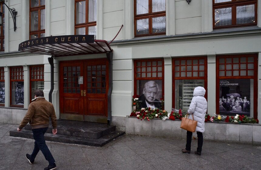 В ноябре 2017 года Олег Табаков попал в реанимацию Первой Градской больницы с диагнозом пневмония